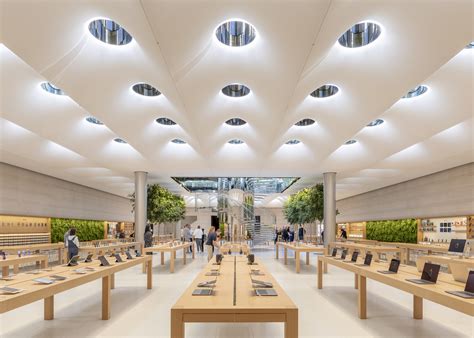 apple store  avenue foster partners archdaily