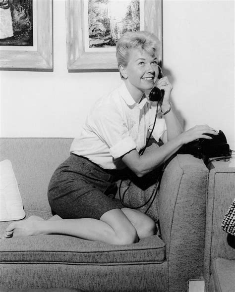 Doris Day Hollywood Star Of The 1950s And 60s Dead At 97 Reuters