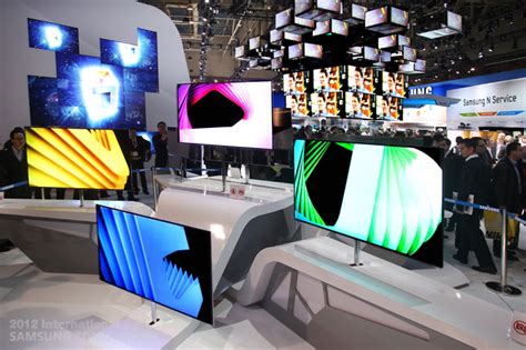 Samsung Unveils 55 Inch Super Oled Tv At Ces