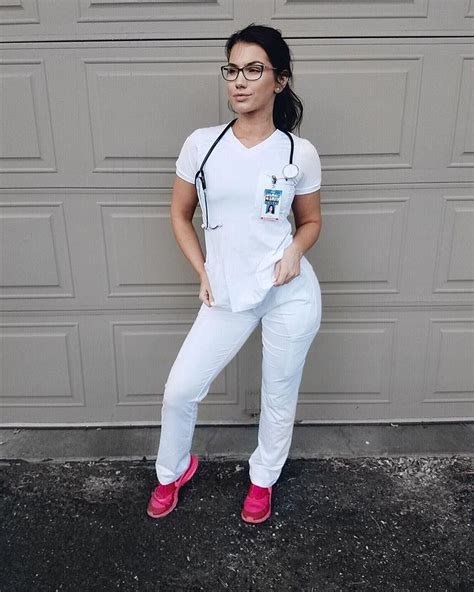 Pinterest Baddiebecky21 Bex ♎️ Nursing Clothes Scrubs Outfit