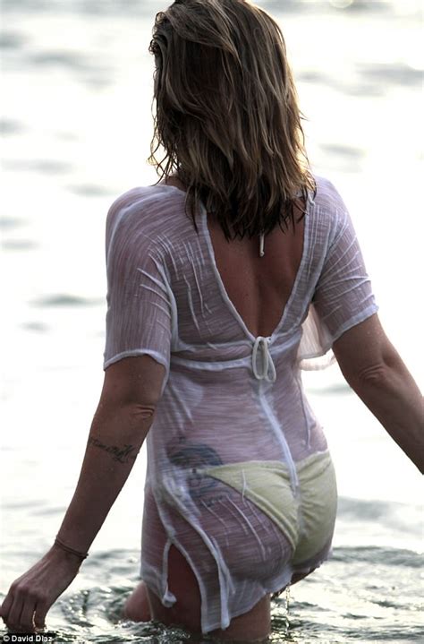 madchen amick shows off pert bottom in mexico daily mail online