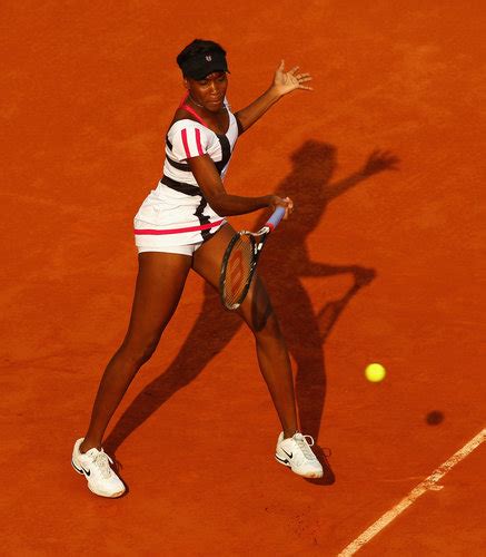 Venus Williams Battling Disease Back At French Open The New York Times