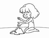 Girl Sand Making Coloring Castle Coloringcrew sketch template