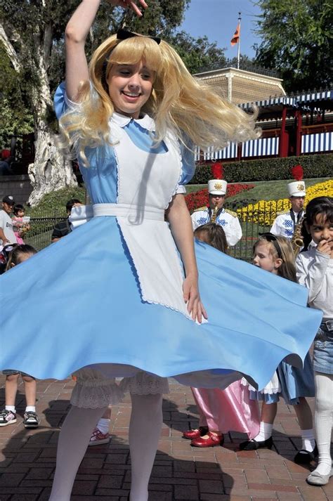 Alice In Wonderland Cosplay Inspiration Alice Cosplay Disney Bound