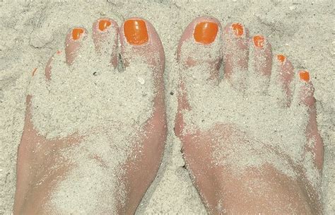 orange toes tan feet orange tan magic nails