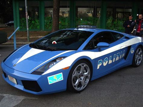 police cars  awesome youll    arrested  business insider