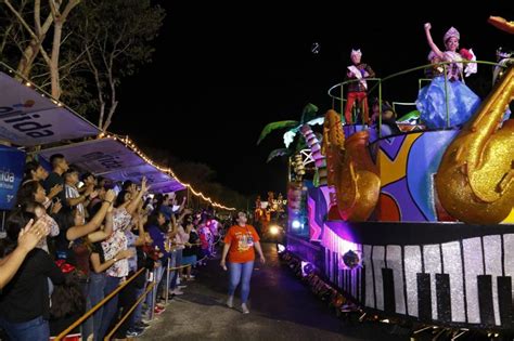 mil personas disfrutan del primer  del carnaval mas seguro de mexico yucatan ahora