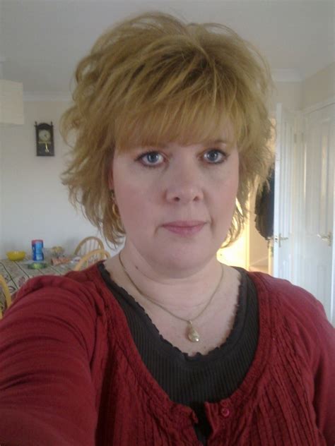 Di1967 49 From Folkestone Is A Mature Woman Looking For
