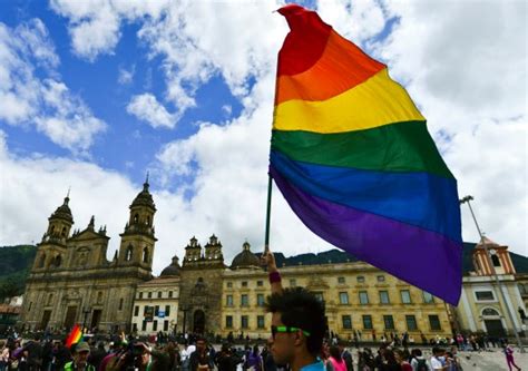 colombia s constitutional court legalises same sex