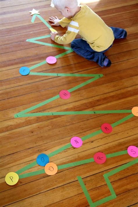 pin  christmas tree activity  toddlers happy hooligans