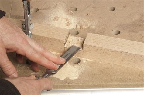 techniques pour assembler des pieces de bois