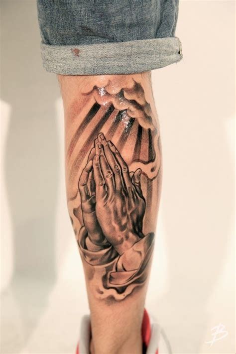 pin by jessica curtis on tats betende hände betende hände tattoo hand tattoo