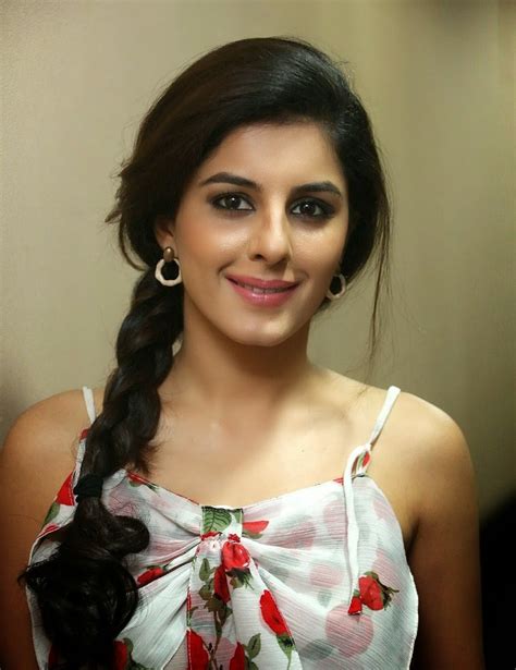 high quality bollywood celebrity pictures isha talwar