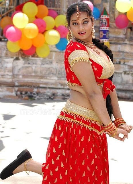 tamil actress suja spicy mixed navel show stills hot navel show
