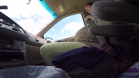 viral video shows woman giving birth in a car