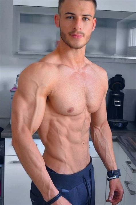 Muscles Ripped Men College Guys Athletic Men Muscular Men