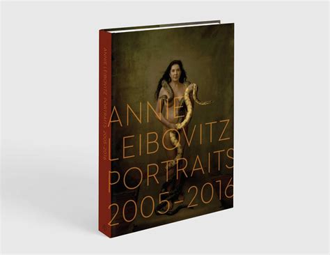 Annie Leibovitzs Iconic Portraits Collected In New Coffee Table Book