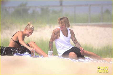 Justin Bieber And Hailey Baldwin Enjoy A Picnic On The Beach Photo