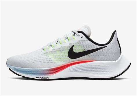 nike air zoom pegasus  flyease review turbo  release date singapore