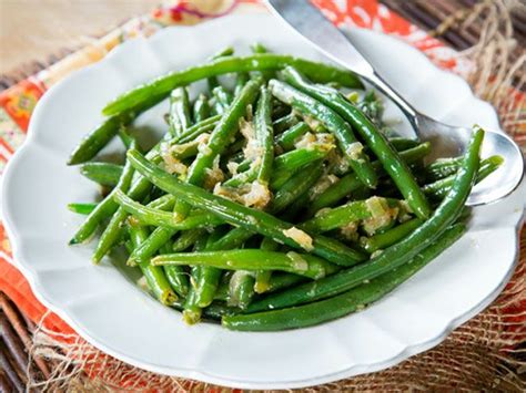 healthy and easy green bean side dish
