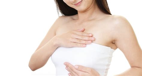 want to get rid of rashes under your breast try these 8