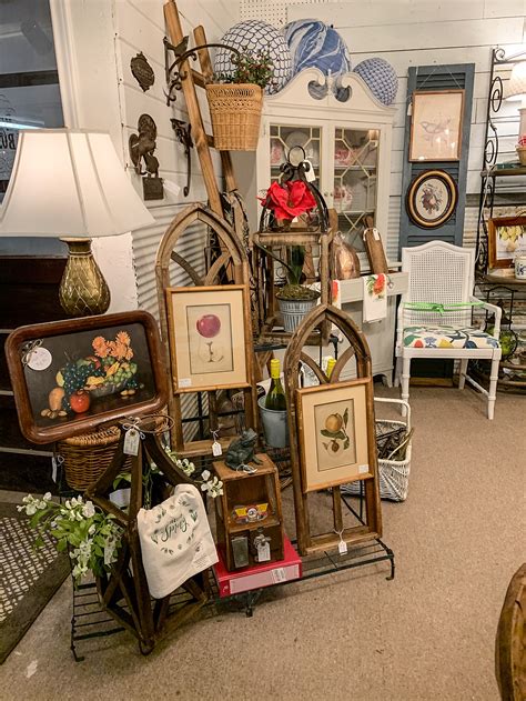 tips  creating  successful antique booth