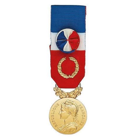 médaille d honneur du travail 40 ans grand or prix pas cher cdiscount