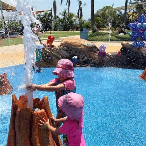 seaworld gold coast   theme park  toddlers