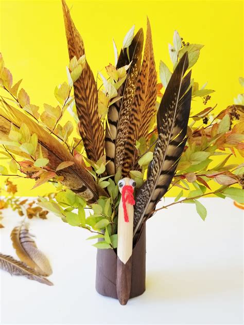 foliage  feather paper roll turkey craft