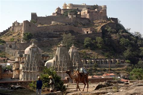 india top  forts holiday travel
