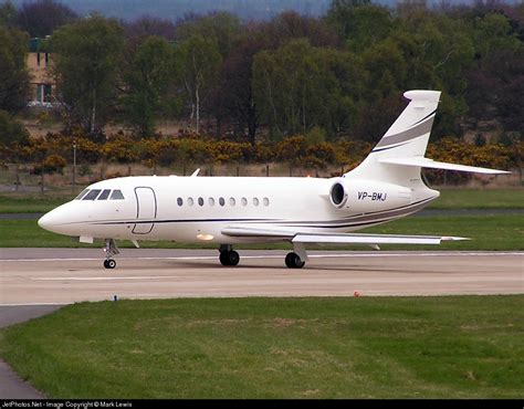 vp bmj dassault falcon  private mark lewis jetphotos