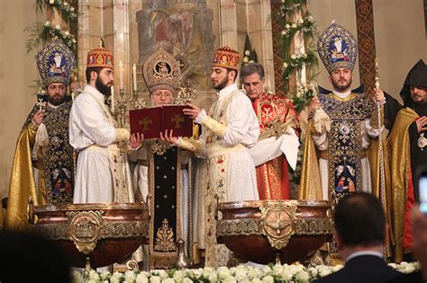 armenians celebrate christmas at holy etchmiadzin massispost