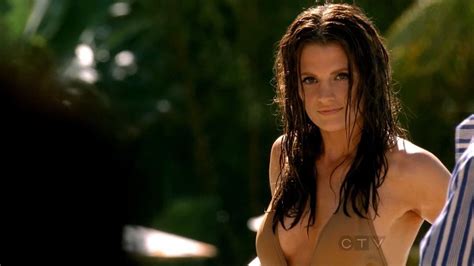 Nackte Stana Katic In Castle