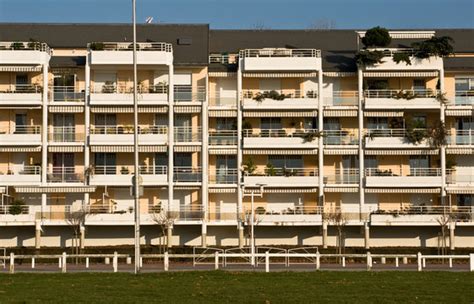 aix les bains billeder gennemse  stockfotos vektorer og videoer