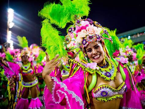 rio de janeiro brazil hosts  biggest carnival   world  stunning costumes