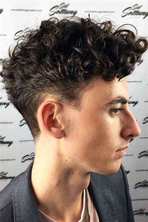 55 sexiest short curly hairstyles for men