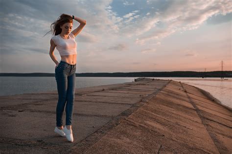 Jeans Fitness Model Pants Sneakers Windy Belly Women Outdoors