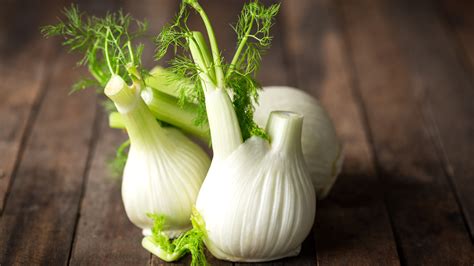 whats  difference  fennel  anise