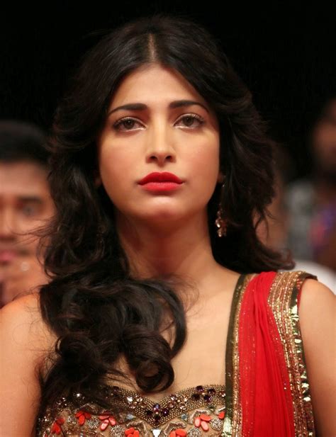 high quality bollywood celebrity pictures shruti haasan