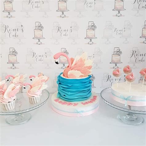 roni s cake sur instagram flamingo cake 💗🌊 happy 2nd birthday loulou