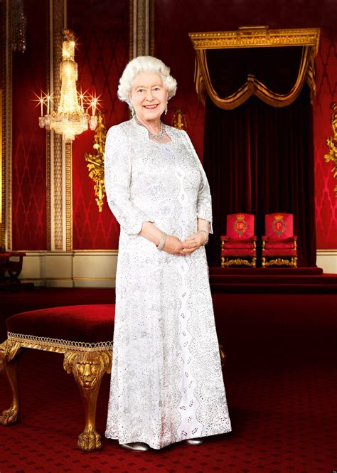 queen s wardrobe secrets revealed in new book dressing the queen by