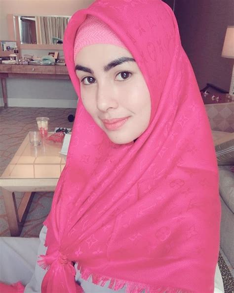 kartika putri berhijab fachri albar roro fitria