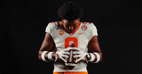 4 Star Dl Ethan Utley Feeling Like A Top Priority For The Vols