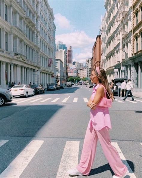Pin By Chloe C On Pictures Preppy Aesthetic City Girl Aesthetic Nyc