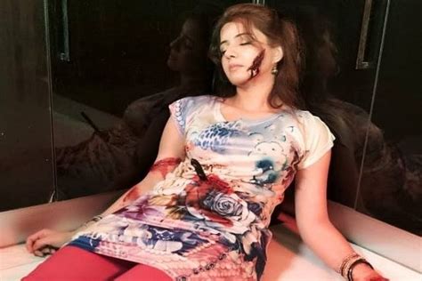 twitter reacts to rabi pirzada s controversial picture oyeyeah