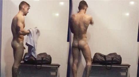 spy cam straight tattoed lad naked at gym´s locker room my own private locker room