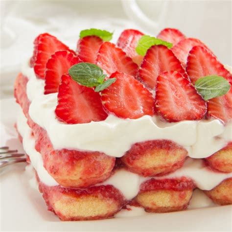 strawberry tiramisu recipe