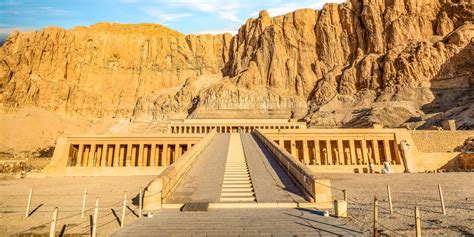 hatshepsut temple  luxor travel  egypt