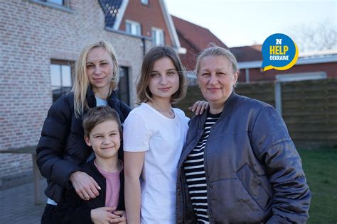irina vangt haar moeder en zus op en start inzamelactie voor oekraine blijven