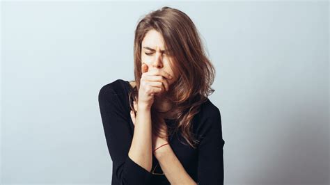 natural remedies  treat cough  sore throat  home healthshots